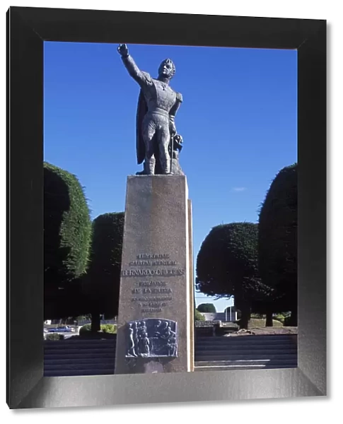Statue of Chiles Liberator