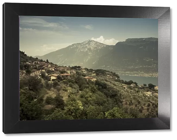 Italy, Lombardy, Lake District, Lake Garda, Tremosine Plateau, Pieve, high lakeside landscape