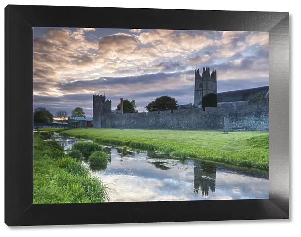 Ireland, County Tipperary, Fethard, town walls, dusk