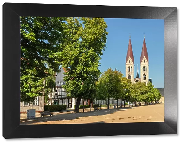 Cathedral square with cathedral of St. Stephanus and Sixtus, Halberstadt, Harz, Saxony-Anhalt, Germany