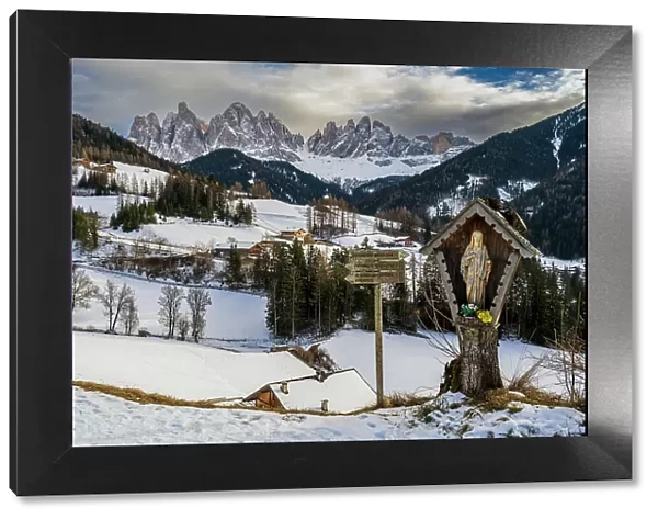 Scenic winter view of Odle (Geislergruppe) mountain group, Dolomites, Villnoss-Funes, South Tyrol, Italy