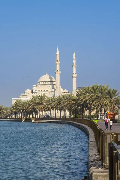 Al Noor Mosque, Sharjah, United Arab Emirates