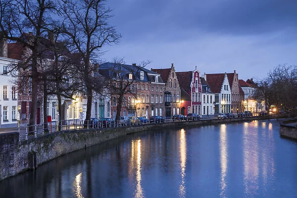 Belgium, Bruges, canal side buildings, dawn