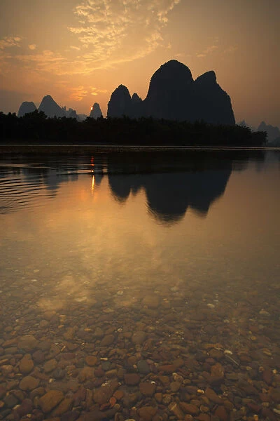 China, Guangxi, Mountains near Xingping, on Li river at sunrise