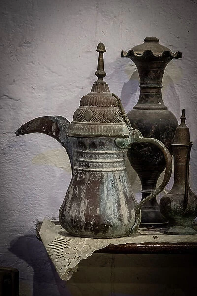 Coffee pot, Al-Balad (historic old town), UNESCO World Heritage Site, Jeddah, Makkah Province, Saudi Arabia