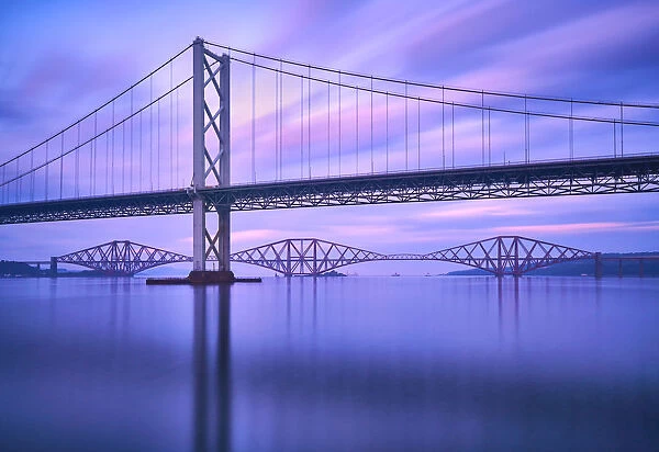 Europe, Scotland, Lothian, Edinburgh, Firth of Fourth, Forth Road Bridge