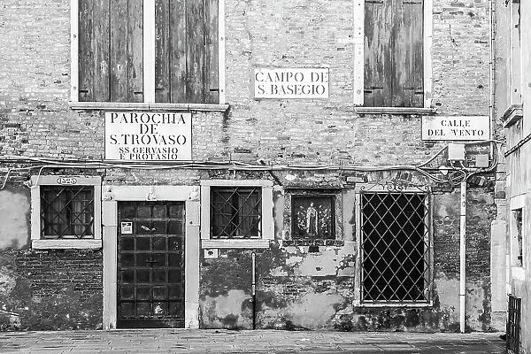 Facade of building in Dorsoduro, Venice, Veneto, Italy