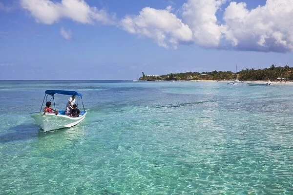 Honduras, Bay Islands, Roatan, West Bay