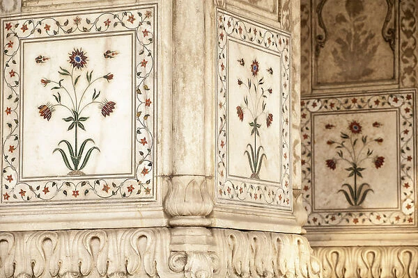 India, Delhi, Old Delhi, Red Fort, Diwan-i-Khas- hall of private audience, Flower