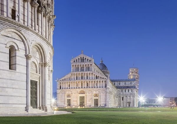 Italy, Italia. Tuscany, Toscana. Pisa district. Pisa. Piazza dei Miracoli. Baptistery