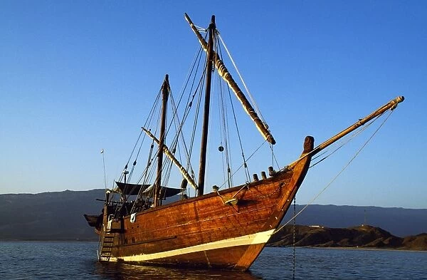The khotiya-type dhow Sanjeeda at anchor off Mirbat, Oman
