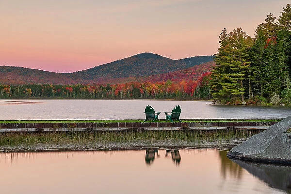 Noyes Pond in Autumn, Vermont, New England, USA