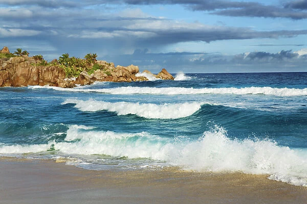 Ocean impression at Anse Cocos - Seychelles, La Digue, Anse Cocos - Indian Ocean