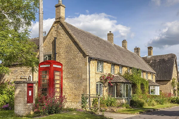 Old houses in Broad Campden, Cotswolds, Gloucestershire, England