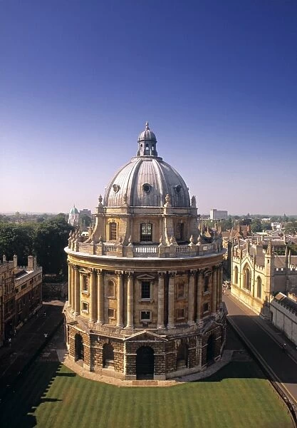 Radcliffe Camera from St Marys Church