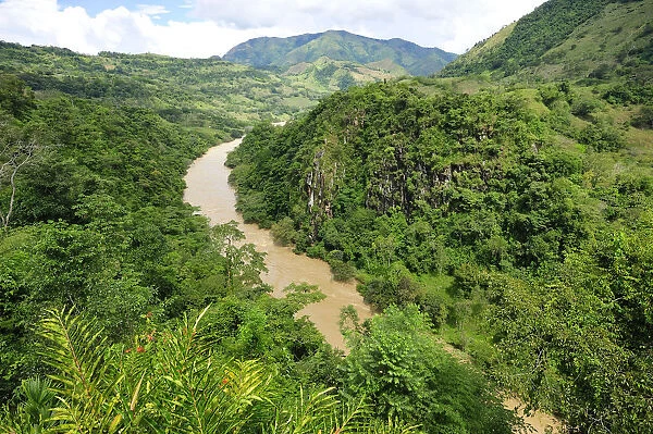 Rio Cauca south of Medellin, Colombia, South America