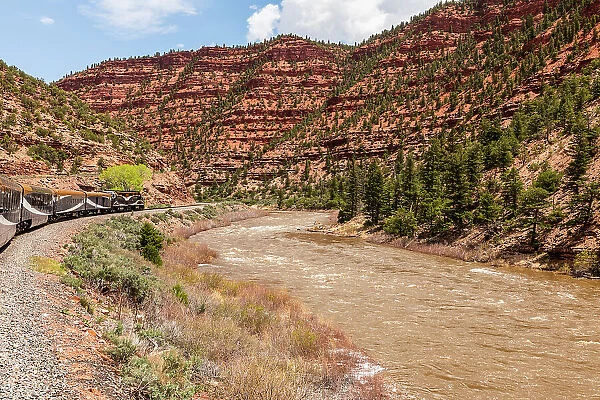 Rocky Mountaineer Train along the Colorado River, Colorado, USA