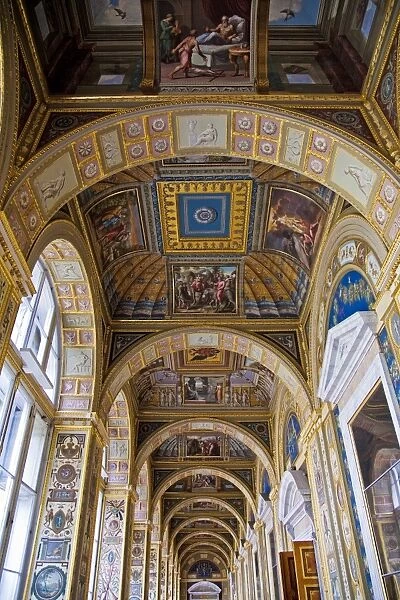 Russia, St Petersburg, Hermitage Museum. Catherine the Great was so impressed by engravings of Raphaels frescoes in the Vatican that in 1787, she commissioned Giacomo Quarenghi to create a copy of a Vatican Gallery, known at the