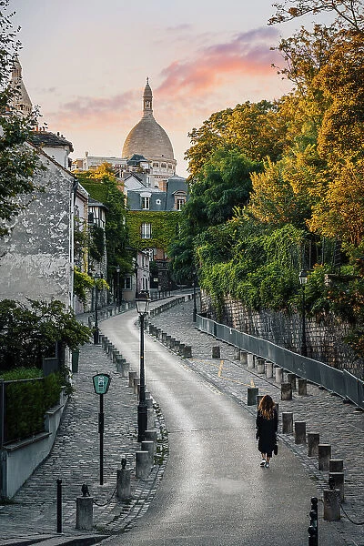 Sacre Couer and Montmartre, Paris, Ile de France, France
