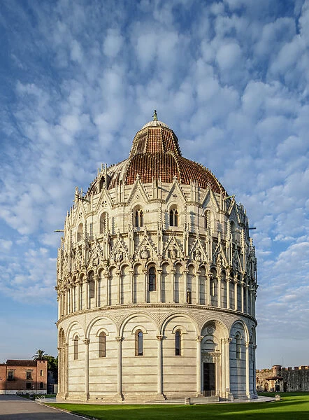 San Giovanni Baptistery, Piazza dei Miracoli, Pisa, Tuscany, Italy