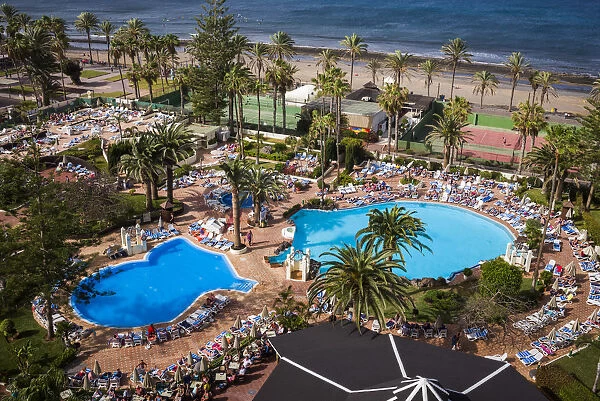 Spain, Canary Islands, Tenerife, Playa de Las Americas, H10 Las Palmeras Hotel, elevated