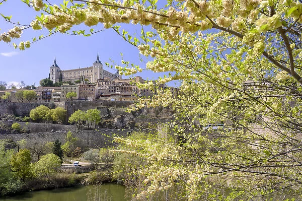 Spain, Castilla-La Mancha, Central Spain, Toledo in spring