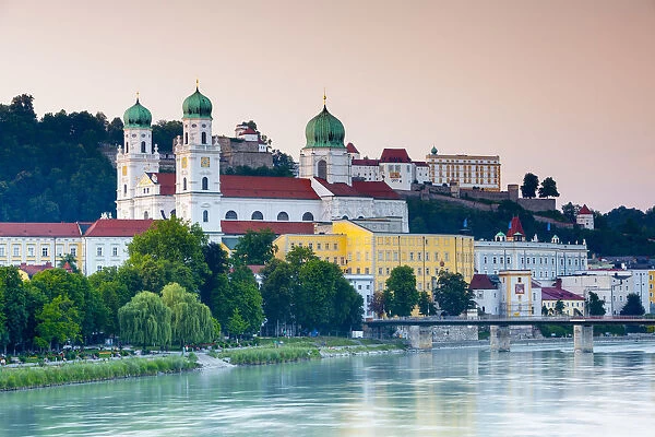 St. Stephans Cathedral & Veste Oberhaus fortress illuminated at sunset, Passau