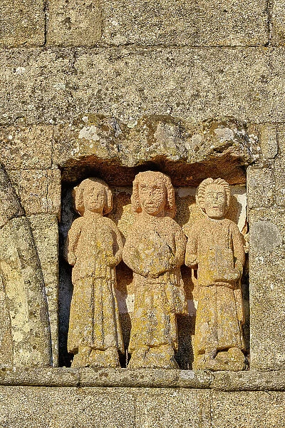 Stone work of Saints in the Portal of the Romanic Motherchurch, 12th century. Sernancelhe, Beira Alta. Portugal