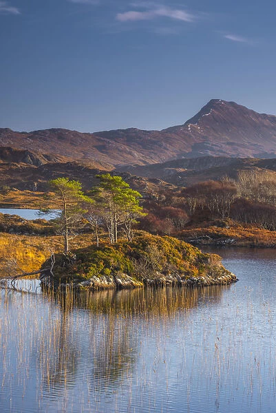 UK, Scotland, Highland, Sutherland, Lochinver, Loch Druim Suardalain, Mount Canisp