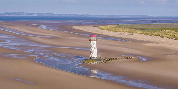 UK, Wales, Flintshire, Talacre, Point of Ayr, Talacre Beach, Point of Ayr Lighthouse