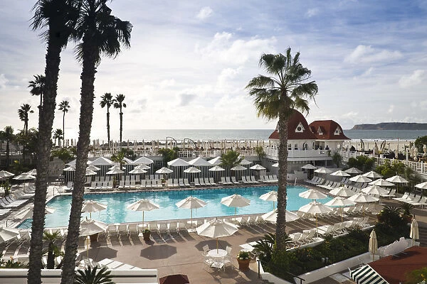 USA, California, San Diego area, Coronado, Hotel del Coronado, pool