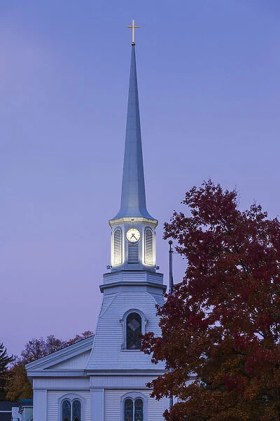 USA, New York, Finger Lakes Region, Hammondsport, village church, dawn