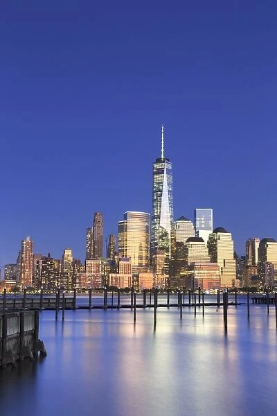 USA, New York, New York City, Lower Manhattan Skyline from Newport Beach
