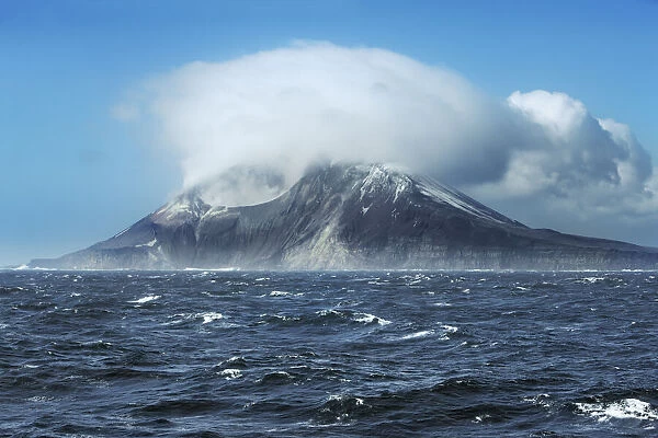 Volcano island Zavodovski Island - South Sandwich Islands, Zavodovski Island
