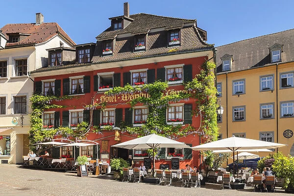Wein bar and restaurant at market square, Meersburg, Upper Swabia, Baden-Wurttemberg, Germany