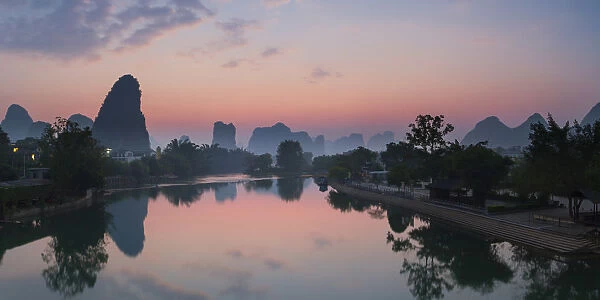 Yulong River at dawn, Yangshuo, Guangxi, China