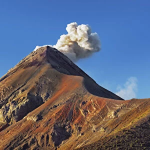 Ash eruption Fuego volcano seen from Acatenango - Guatemala, Chimaltenango, Acatenango