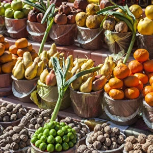 Azerbaijan, Vandam, fruit market