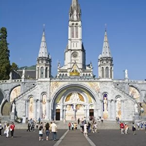 Basilika du Rosaire, Lourdes, Hautes-Pyrenees, Midi-Pyrenees, France