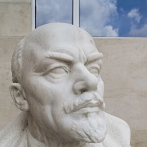 Bulgaria, Sofia, Sculpture Park of Socialist art, bust of Lenin, by Stoyu Todorov, 1949