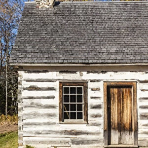 Canada, New Brunswick, Northeastern New Bruswick, Caraquet, old farmhouse