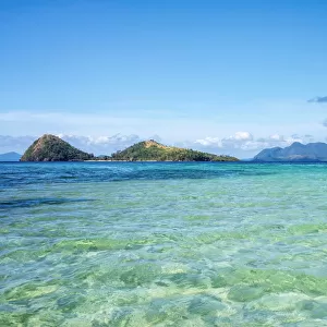 Clear blue ocean water near CYC Island, Coron, Palawan, Philippines