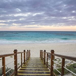 Cuba, Isla de la Juventud, Cayo Largo De Sur, Playa Lindamar, Stairs to beach