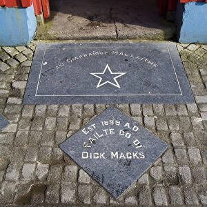 Dick Macks, Dingle, Dingle Peninsula, County Kerry, Munster, Republic of Ireland