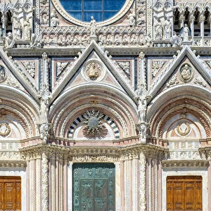 Faazade of Duomo di Siena (Siena Cathedral). UNESCO World Heritage Site, Siena, Tuscany