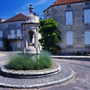 Fountain in town square, Flavigny sur Ozerain