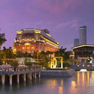 Fullerton Hotel and Marina Bay at dusk, Singapore