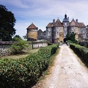 Gravelled driveway to Chateau de Ratilly, Burgundy