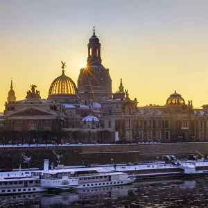 Historic centre in winter, dome of the Academy of Fine Arts, the Church of Our Lady, , Bruhl's Terrace, ship on the Elbe, Dresden, Saxony, Germany, Europe