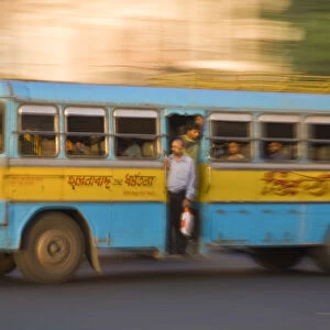 India, West Bengal, Kolkata, Calcutta, Bus